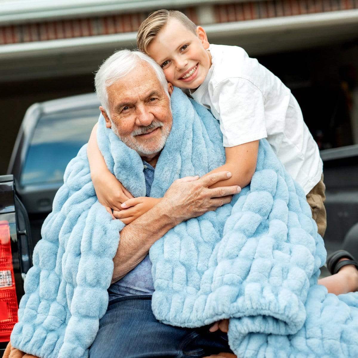 Hugs Alaskan Blue Blanket - Image 6