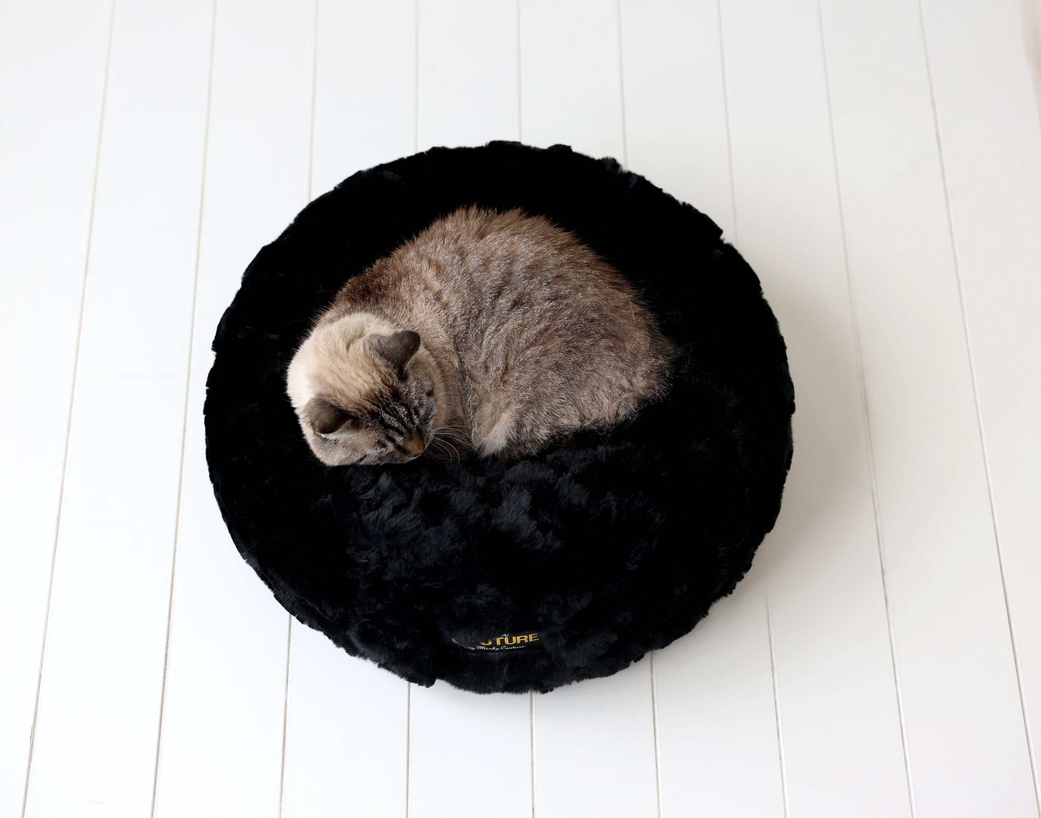 Black Crinkle Pet Bed - Image 2
