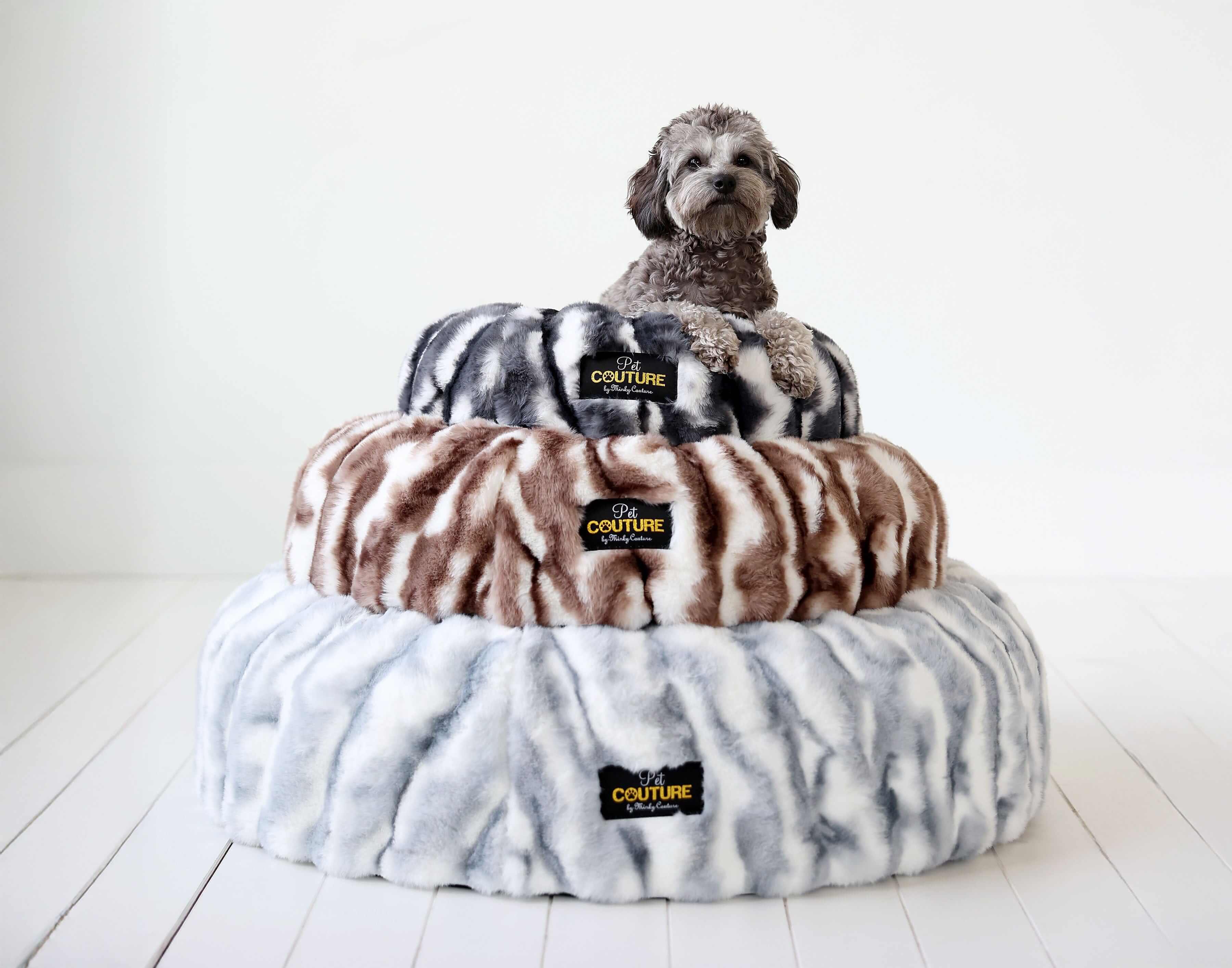 Cloudy Day Black Pet Bed - Image 7