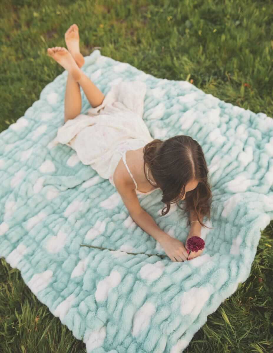Hugs Polka Dot Tiffany Blanket
