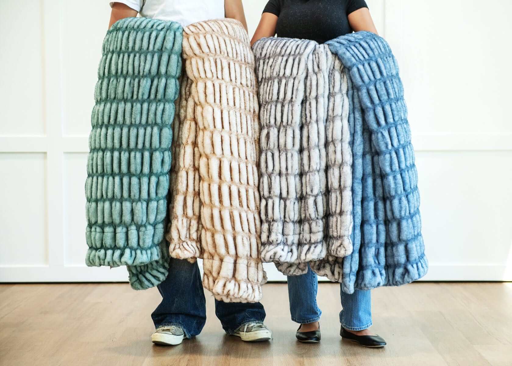 Hugs Sapphire Blanket - Image 6