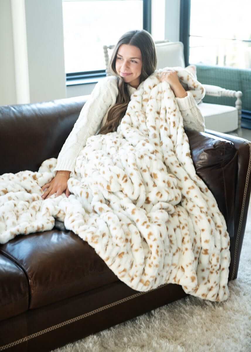 Hugs Spotted Fawn Blanket - Image 6