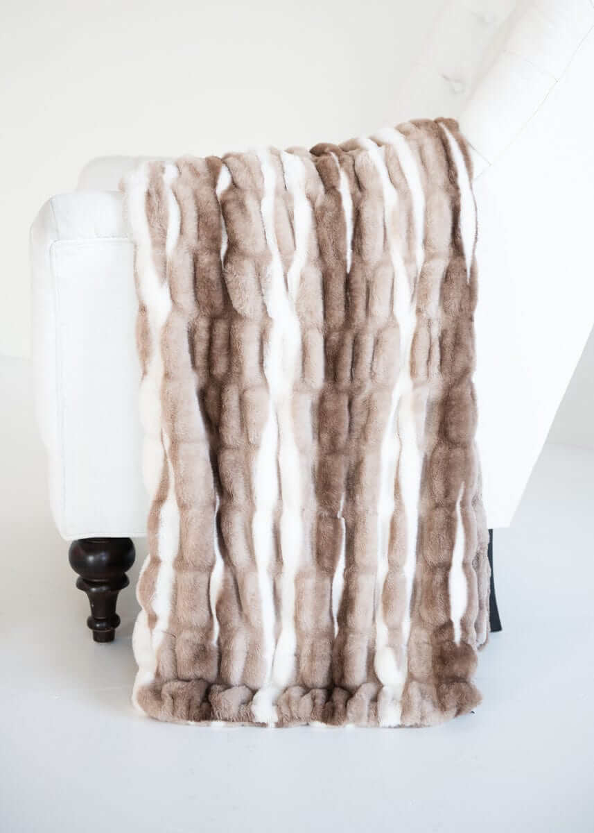 Hugs Swirl Hot Chocolate Blanket - Image 2