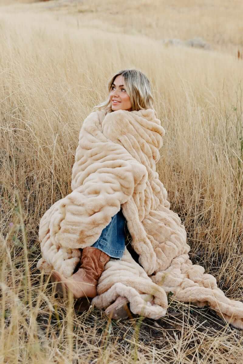 Hugs Toasted Marshmallow Blanket - Image 3