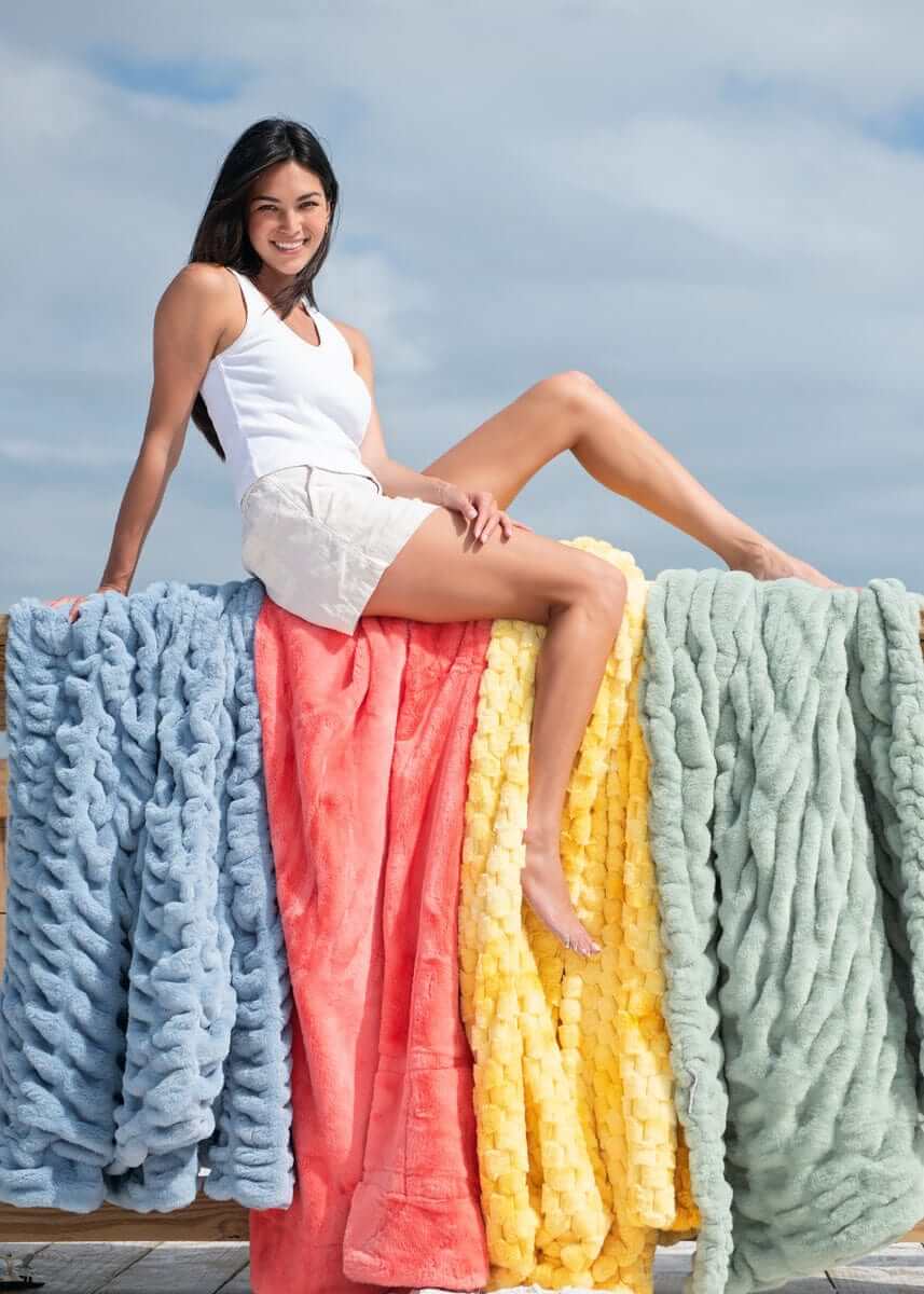Lush Georgia Peach Blanket - Image 4