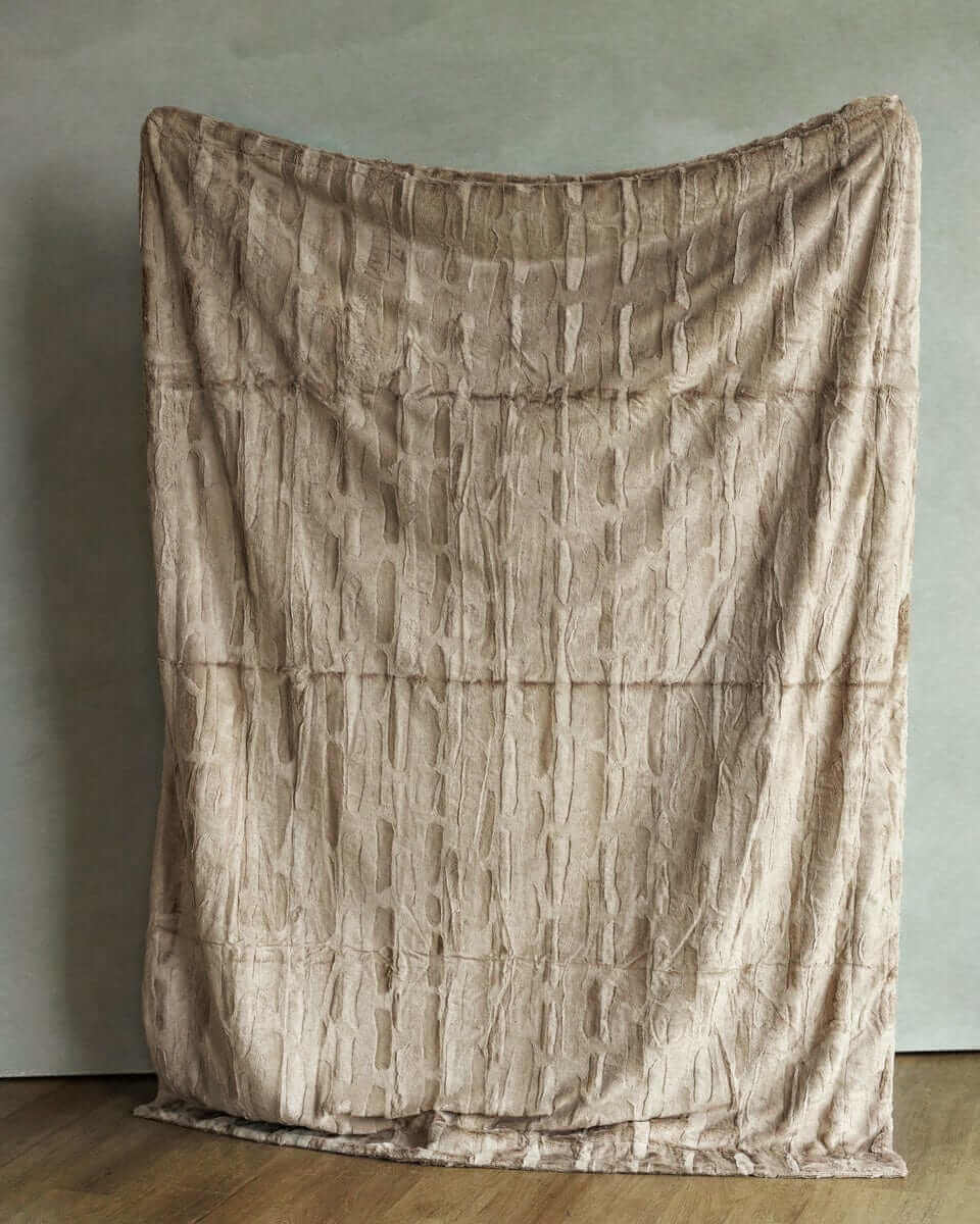 Sorbet Milk Chocolate Blanket - Image 4